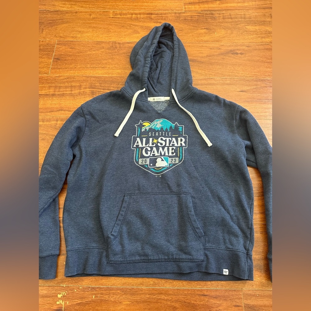 Women’s MLB 2023 All Star Game Sweatshirt. Size XL.